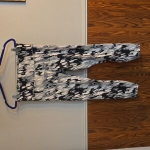 Under Armour leggings, size large